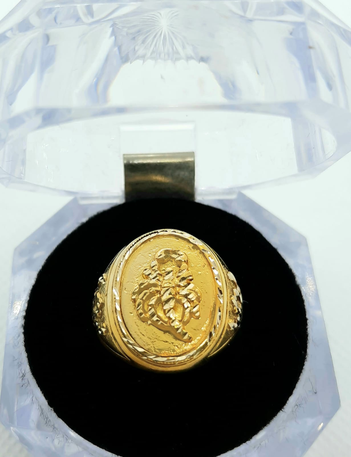 Gold Gent Ring